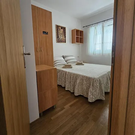 Apartmani Vesic Tivat Exterior photo